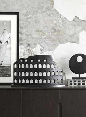 铝制金色黑色抽象逸态塑影摆件