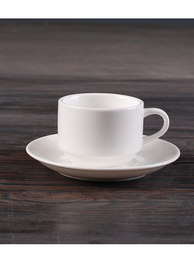 简约现代风样板房陶瓷软装配饰