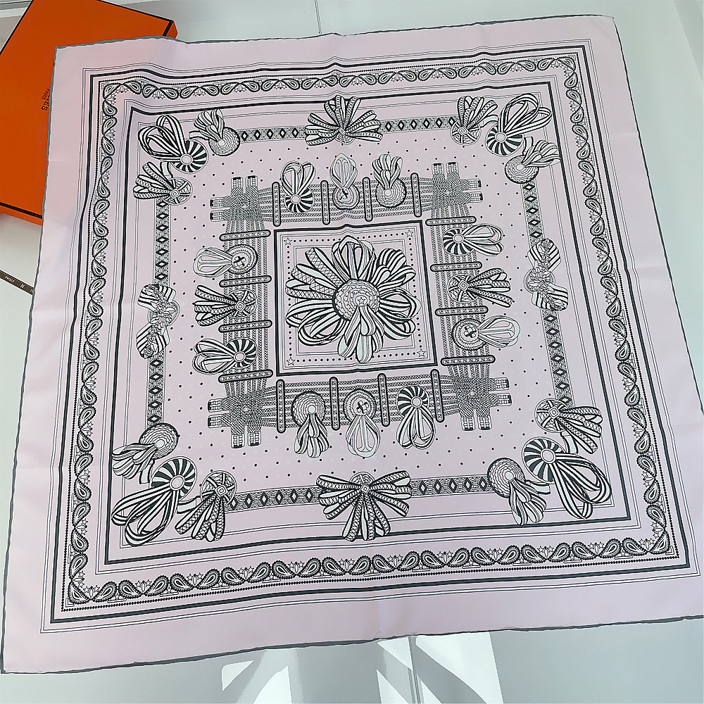 90cm新款纯手工卷边女士时尚网红大方巾夏季抹胸防晒披肩围巾,淘宝优惠券,粉丝福利购,淘宝优惠卷