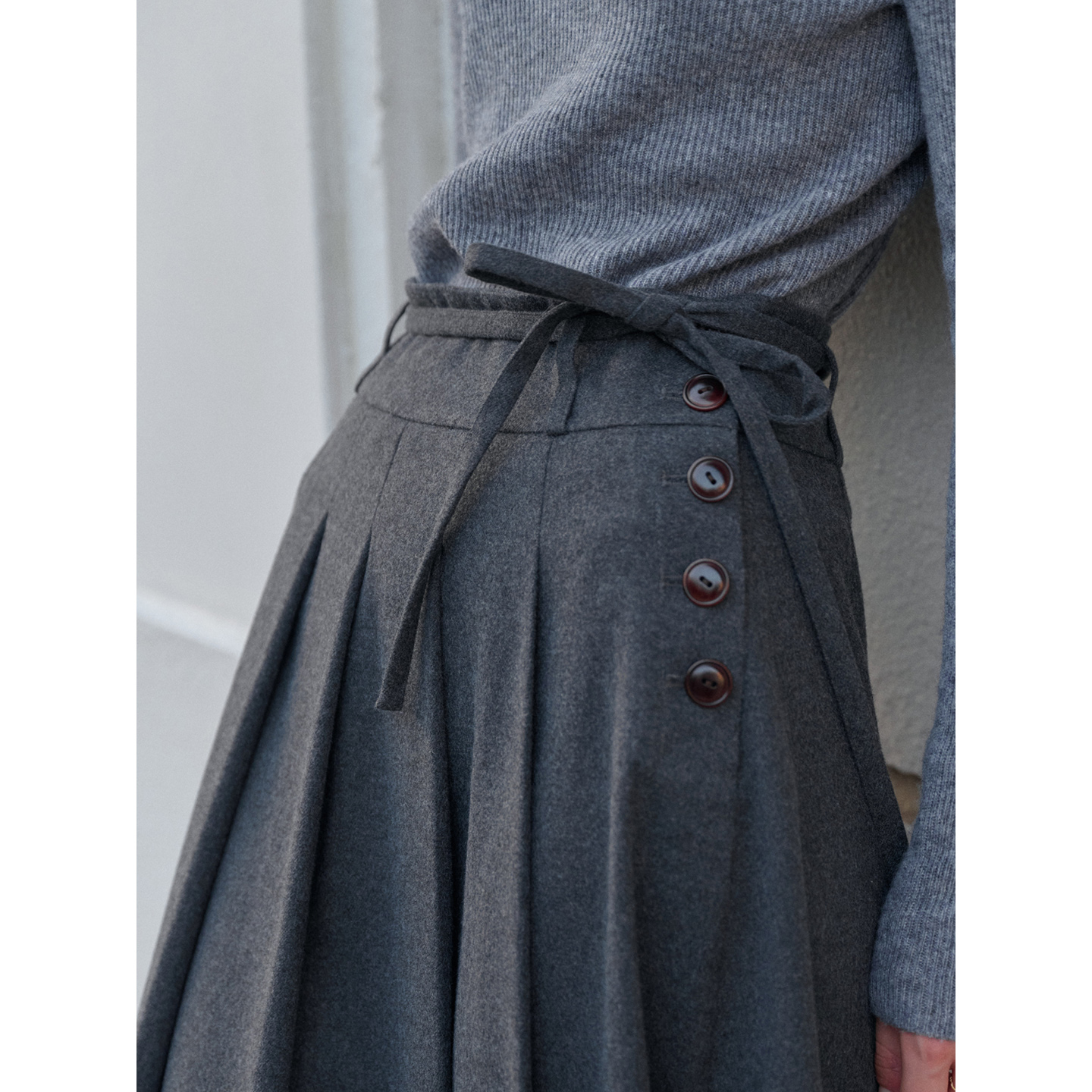 SimpleRetro伦敦雾巷 法式基础款百搭呢料磨毛百褶半身裙女a字裙 - 图1