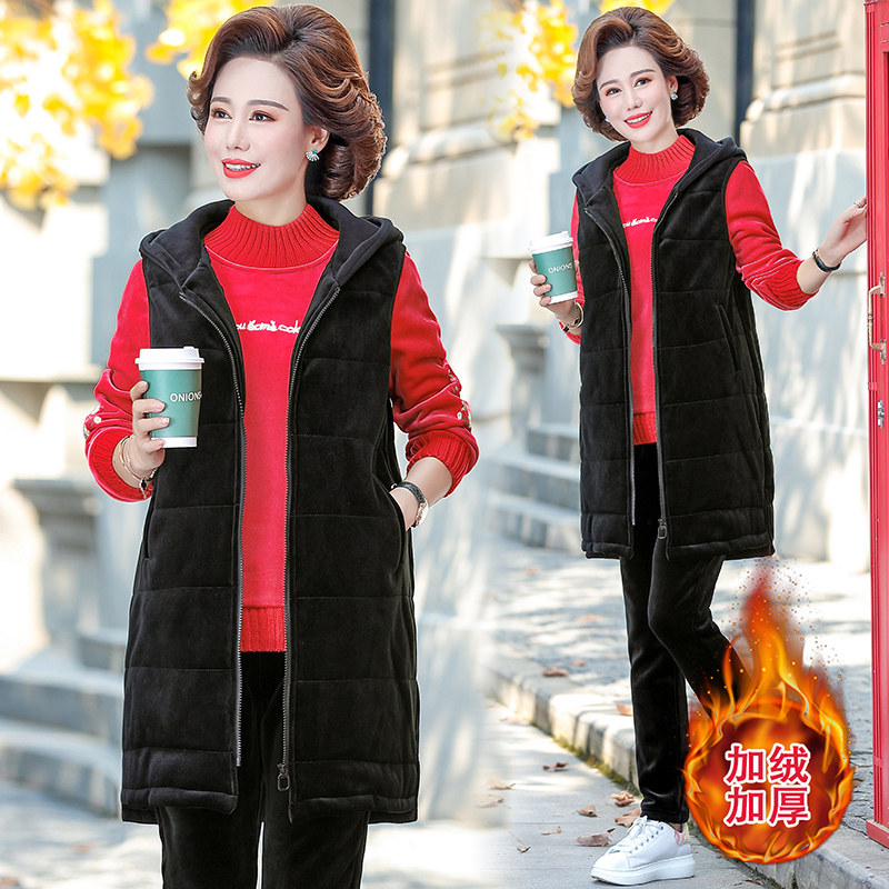 中老年人女装金丝绒运动衣服2020 伊栢中老年女装