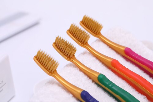 包邮韩国细毛牙刷纳米金牙刷软毛金牙刷2倍软毛高档纳米金牙刷4支 - 图2