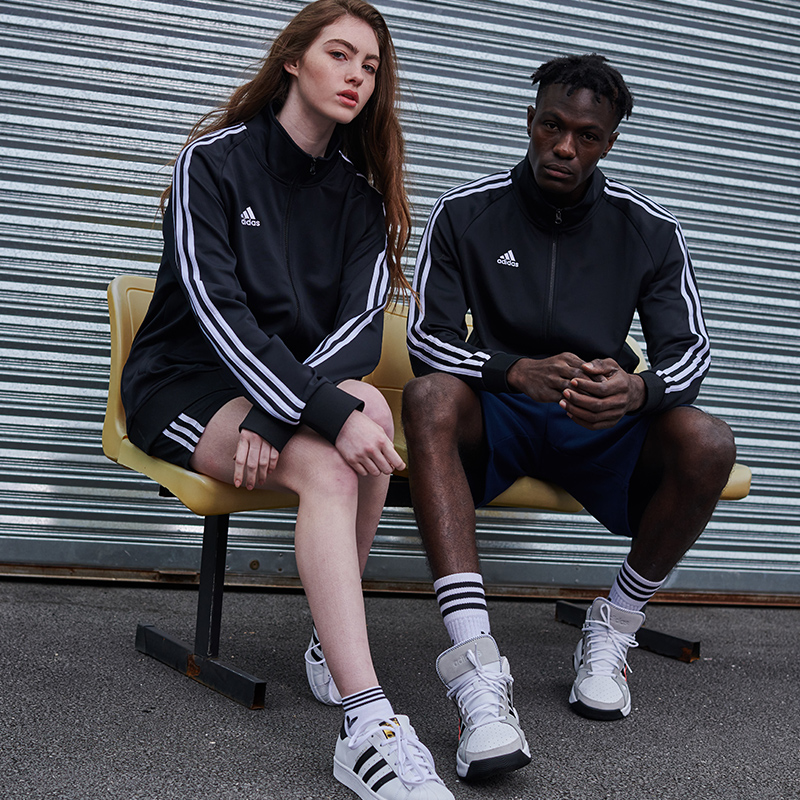 Adidas阿迪达斯外套男女官网旗舰正品情侣休闲经典夹克运动服上衣-图0