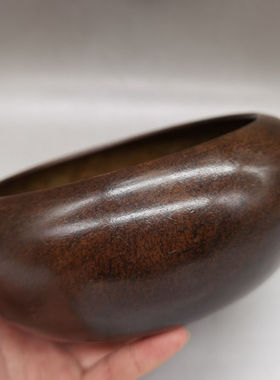 紫铜钵器型厚重形制端正通体光素色泽雅致古意盎然