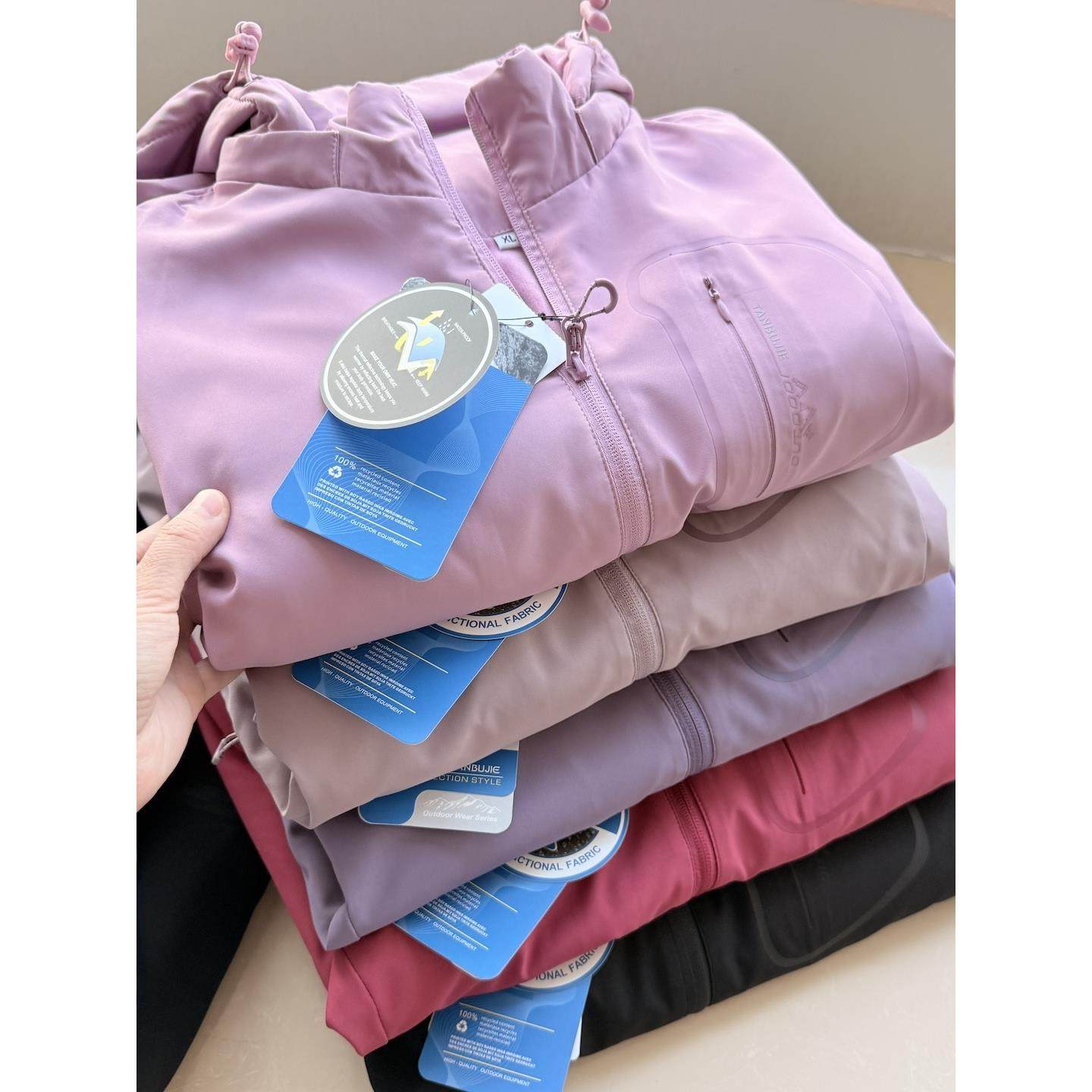 户外科技面料四面弹！秋季女士时尚休闲冲锋衣夹克上衣登山服外套,淘宝优惠券,粉丝福利购,淘宝优惠卷