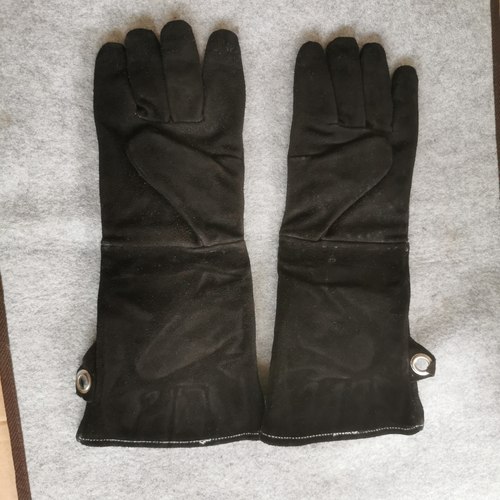 出口库存丹麦白熊BBQ防烫野营生火烧烤耐高温电焊隔热牛皮长手套 - 图3