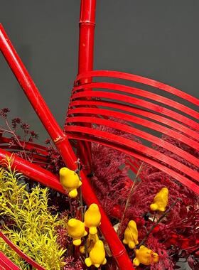 高档陶瓷花瓶架构红色仿真花摆件