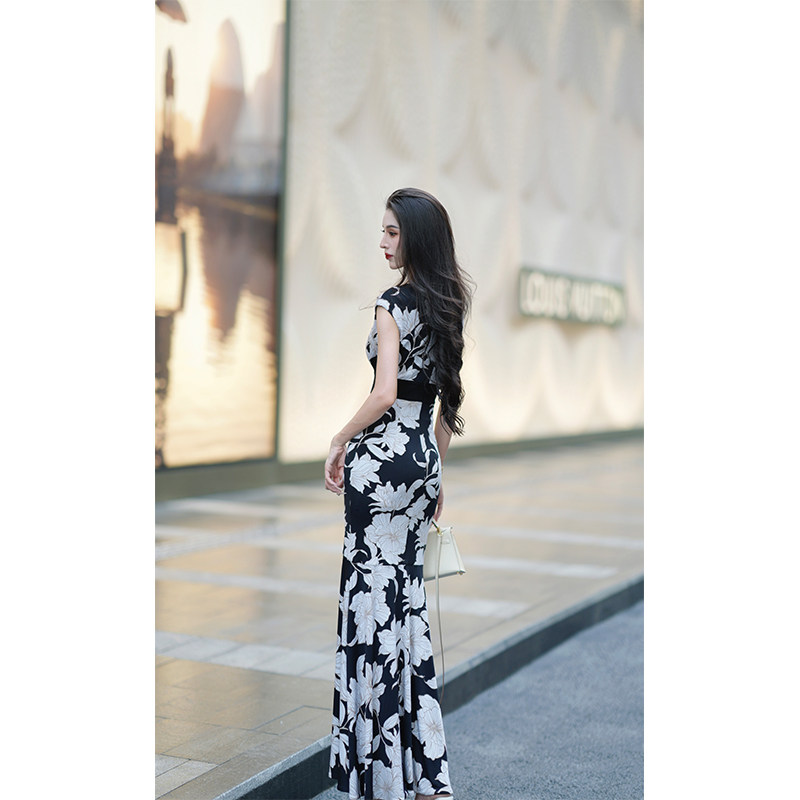 尤克菲儿 轻奢高定水晶麻印花裙显瘦修身优雅气质抽象印花连衣裙,淘宝优惠券,粉丝福利购,淘宝优惠卷