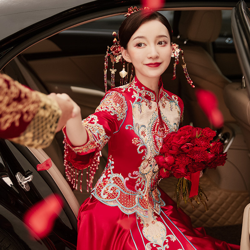 秀禾服2020新款秋季结婚礼服秀婚纱 花作衣旗袍