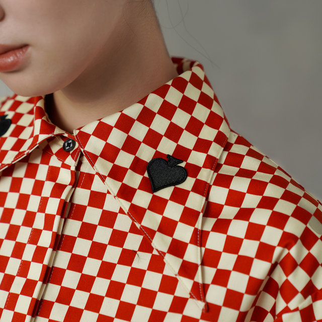 Women's retro plaid embroidery age-reducing shirt