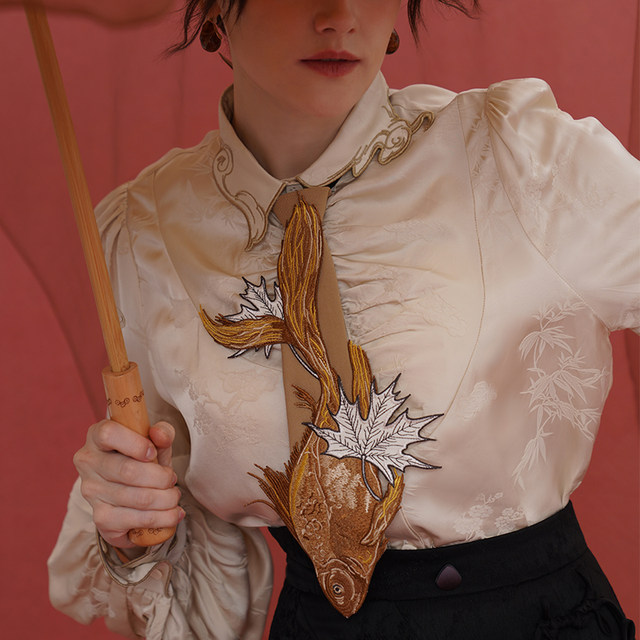 Kamo original embroidered retro tie