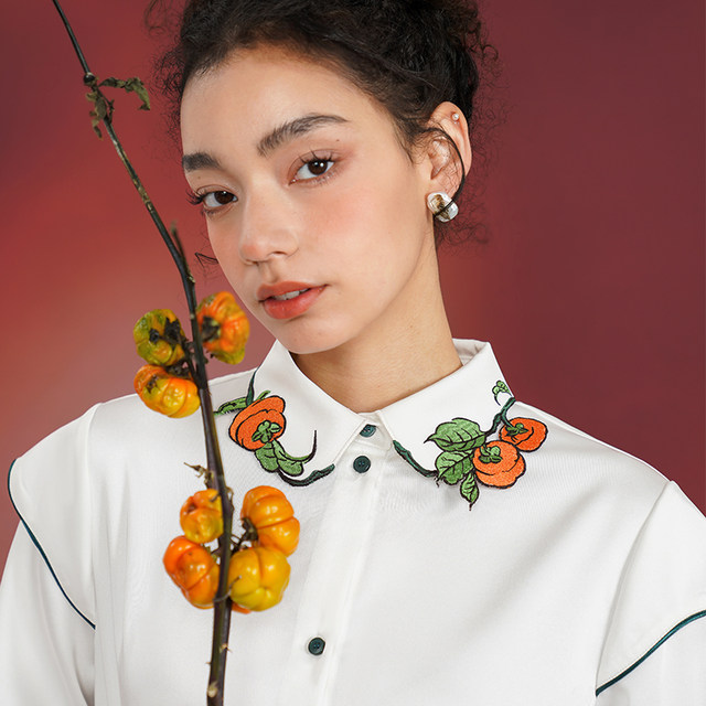 Kamo original design persimmon embroidered collar shirt