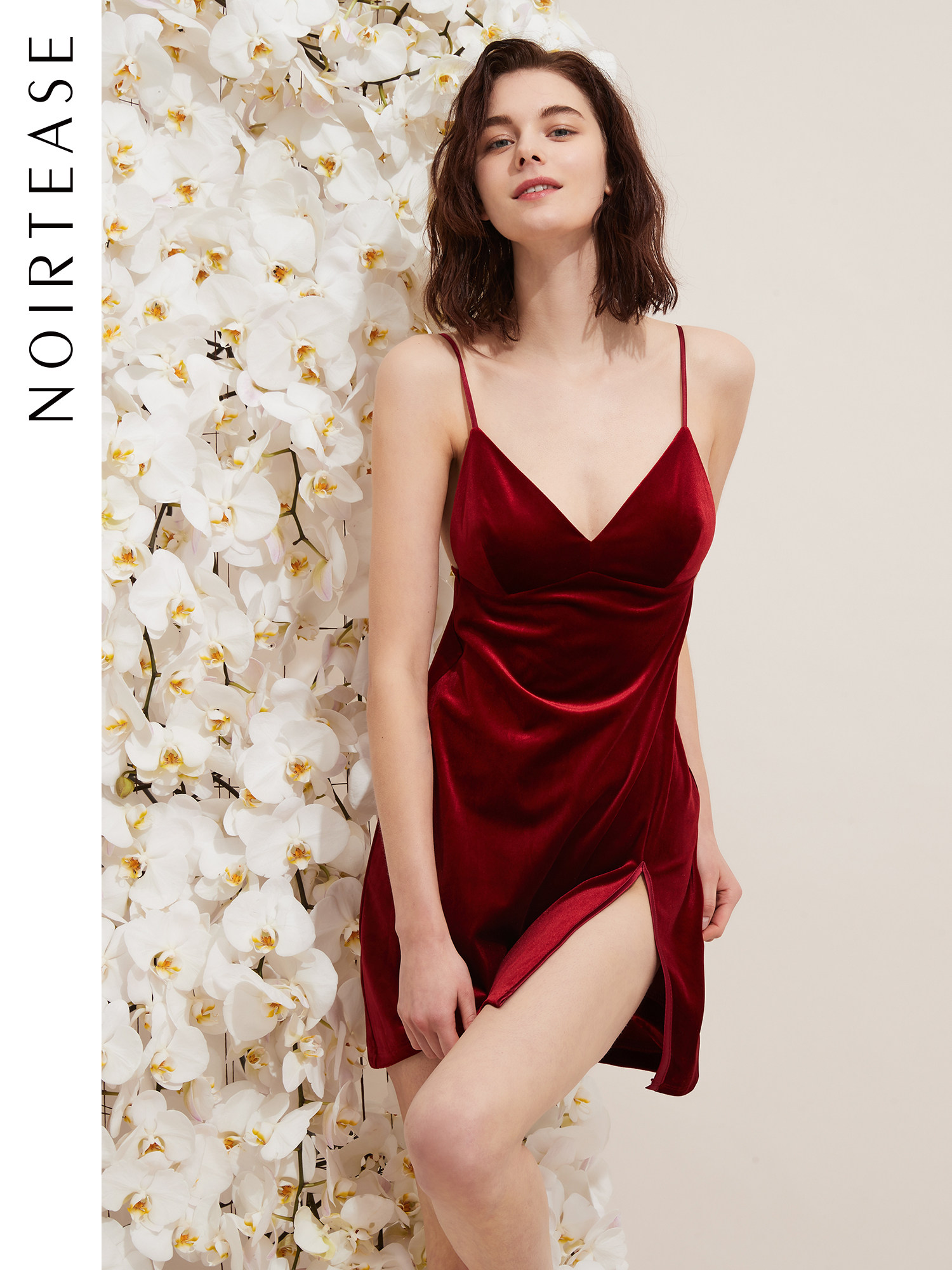 noirtease性感女士丝绒吊带秋睡裙 noirtease睡裙