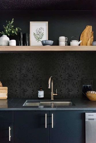 Старая стена перестраивает современные минималистские геометрические наклейки на плитку