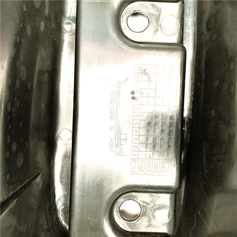 适用铃木悦酷太子摩托车GZ150-A/E边箱侧箱工具箱储物箱侧箱总成 - 图2