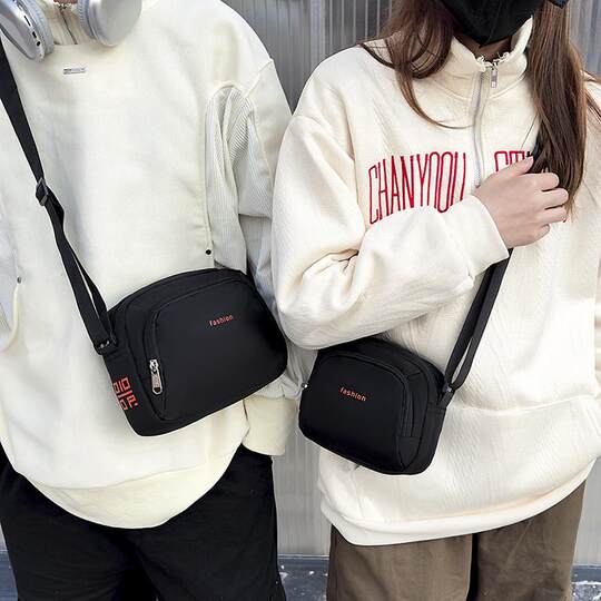 潮牌斜挎包包男女2025新款日系小挎包休闲百搭小包轻便单肩手机包