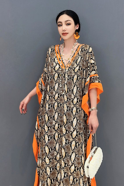 2025 new autumn dress print contrasting color V-neck mid-sleeve loose large size fashionable casual feminine long skirt