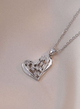 项链女网红甜酷爱心镂空锆石小众时尚新款设计感吊坠气质钛钢项链