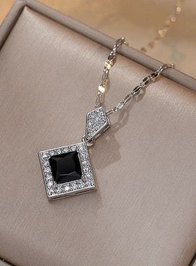 项链女网红彩色锆石几何小众时尚新款设计感吊坠气质套装钛钢项链