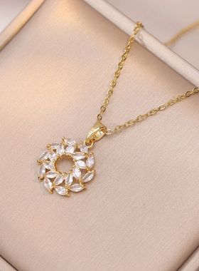 项链女直播网红锆石花朵小众时尚新款设计感吊坠气质大花钛钢项链