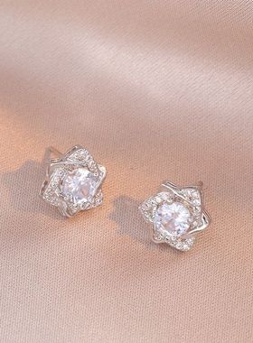 项链女网红日韩风锆石花朵小众韩系新款设计耳环气质套装钛钢项链