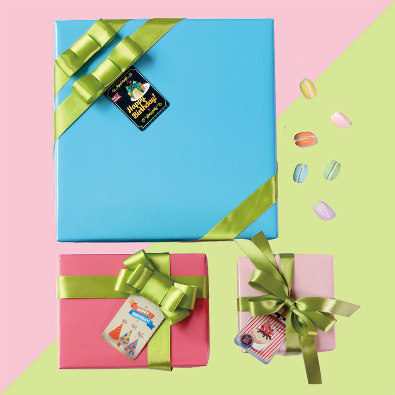Waterproof laminated book wrapping paper, small fresh gift wrapping paper