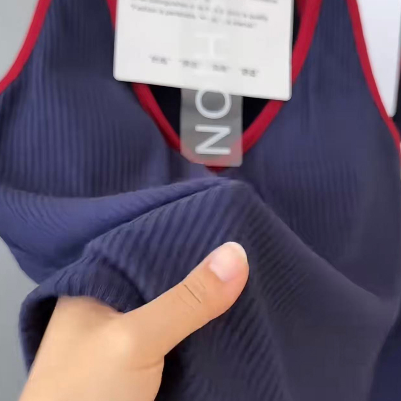 3017粗螺纹吊带背心秋冬新款大U撞色挂脖美背纯色百搭洋气上衣潮 - 图2