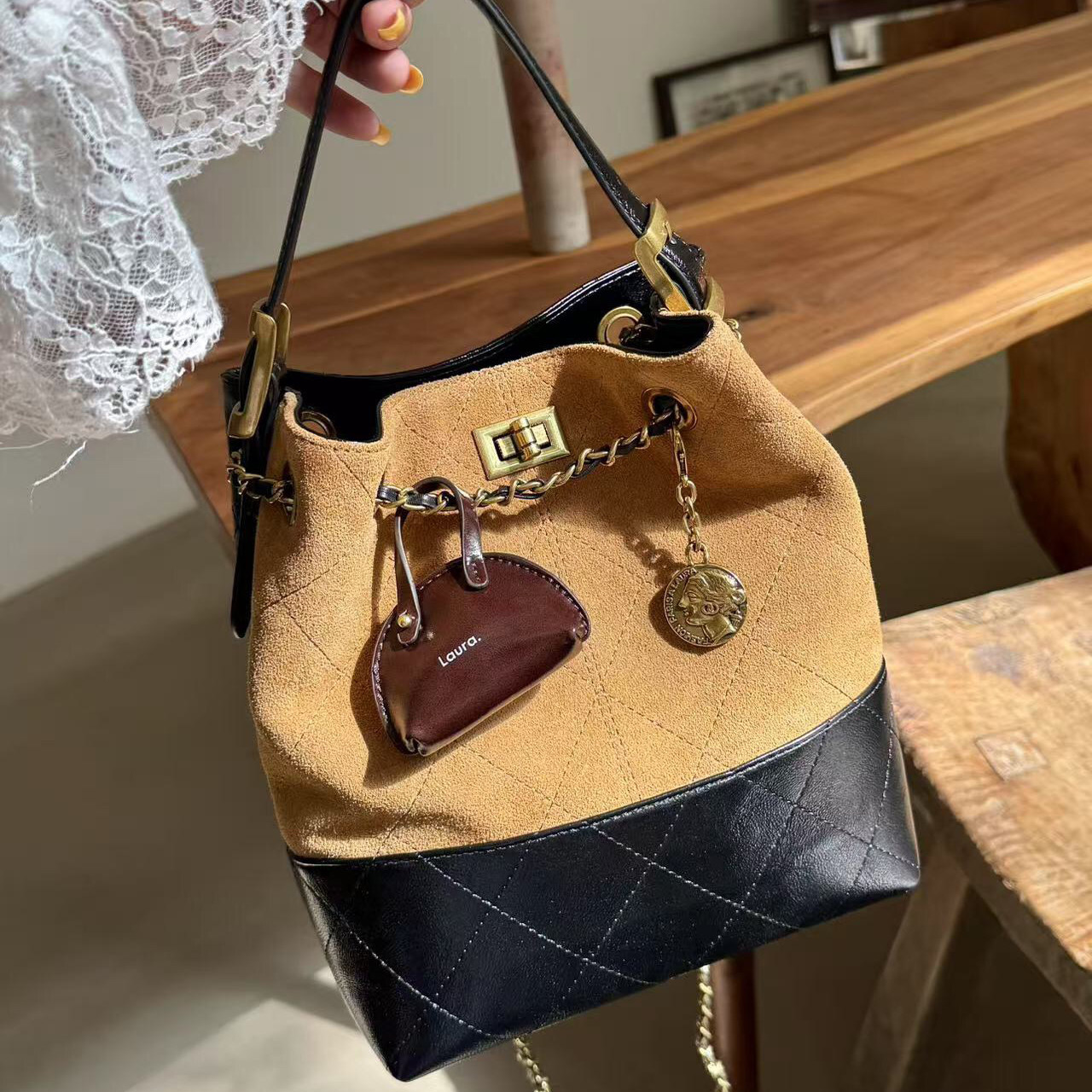 大容量小众水桶包包女2025新款时尚磨砂真皮手提包百搭单肩斜挎包,淘宝优惠券,粉丝福利购,淘宝优惠卷