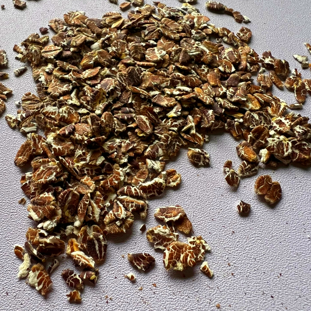 黑燕麦片鸟食鸟粮雀麦野麦燕麦仁虎皮鹦鹉牡丹玄凤鸟吃1斤,淘宝优惠券,粉丝福利购,淘宝优惠卷