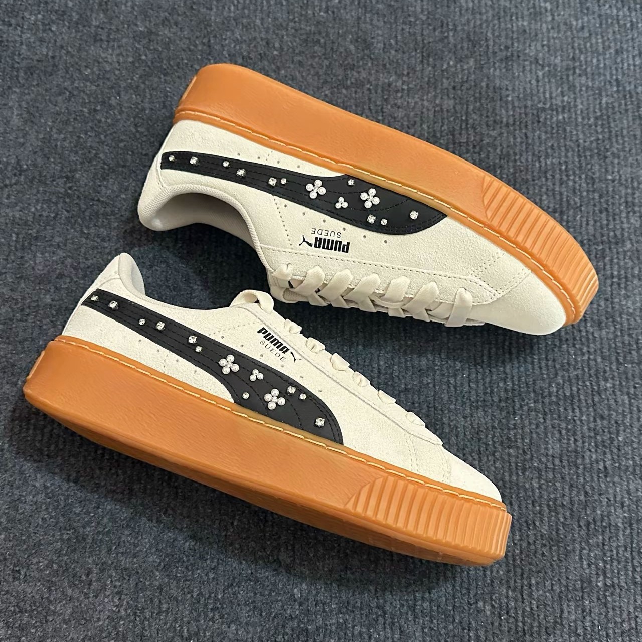 PUMA彪马新款女子复古增高松糕鞋女花卉串珠板鞋PLATFORM 400832,淘宝优惠券,粉丝福利购,淘宝优惠卷