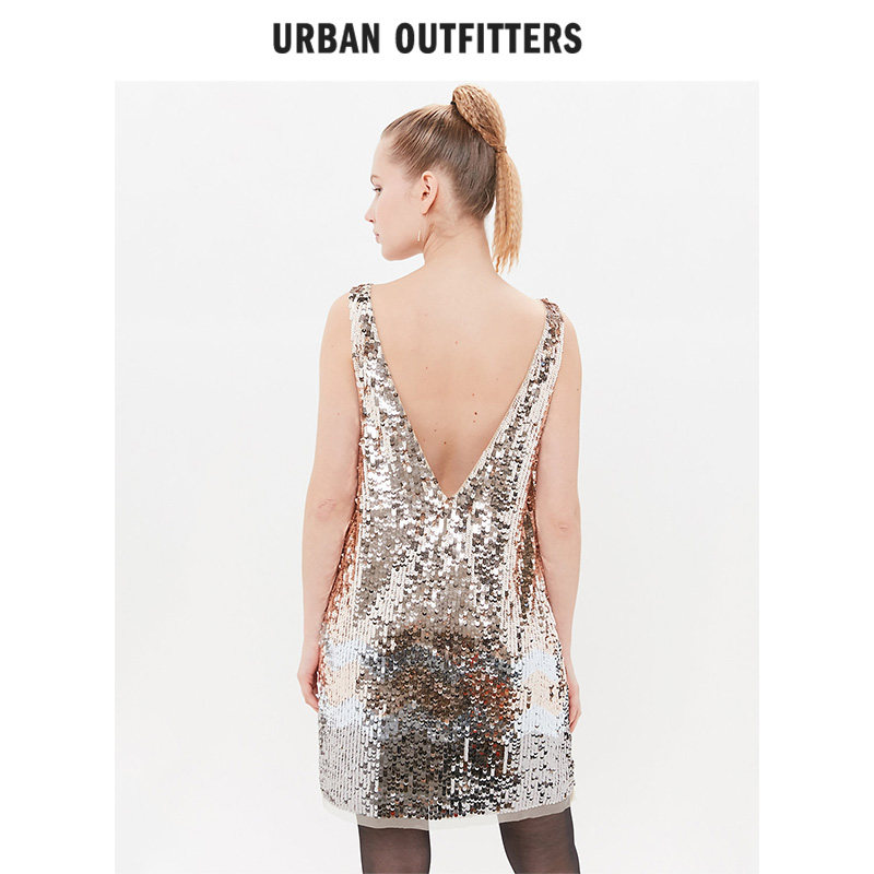派对闪耀连衣裙聚会风uo新v领裙子 UrbanOutfitters海外连衣裙
