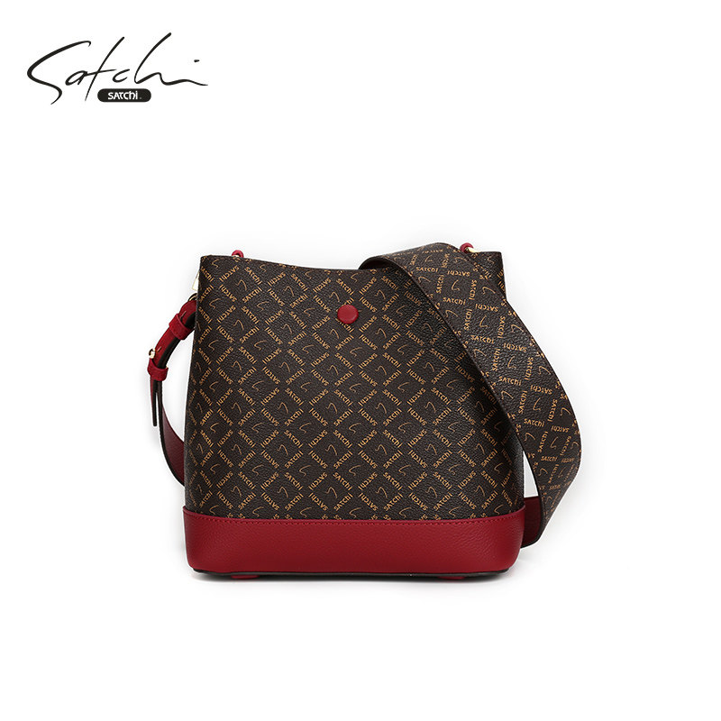 satchi /沙驰经典大容量pvc单肩包 satchi沙驰箱包女士包袋