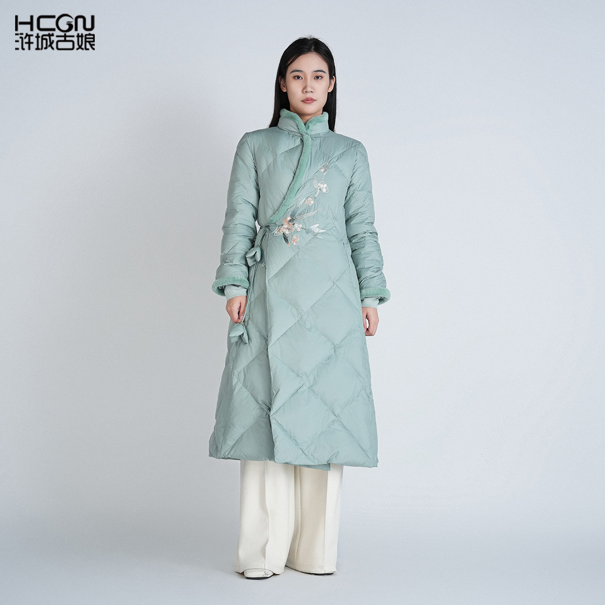 浒城古娘新款白鸭绒刺绣系带保暖长款新中式国风羽绒服外套女冬季,淘宝优惠券,粉丝福利购,淘宝优惠卷