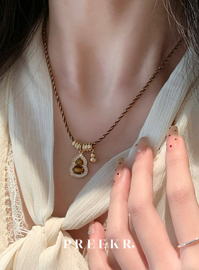 新中式宝葫芦金属虎眼石项链