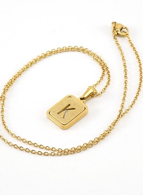 夏季欧美钛钢镂空26英文字母吊坠18K不锈钢金砂字母锁骨链项链女