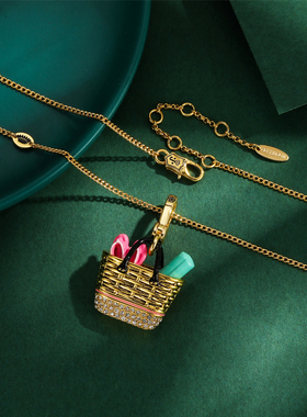 金色镶钻洗漱篮子拖鞋吊坠项链潮