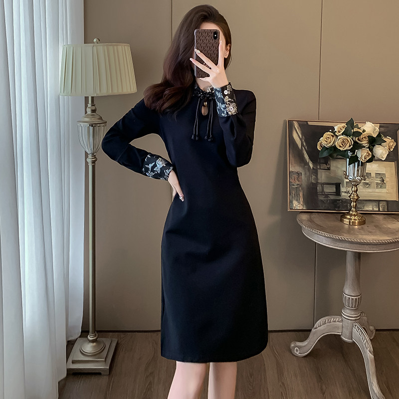 新中式国风设计感立领盘扣连衣裙女秋冬季高级感加绒加厚打底裙子,淘宝优惠券,粉丝福利购,淘宝优惠卷