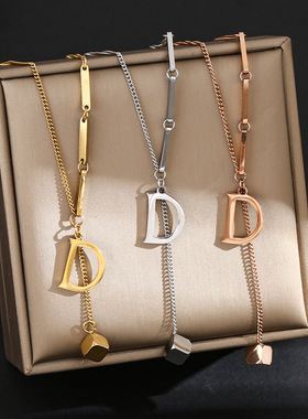 网红风时尚钛钢项链女小众高级感不掉色锁骨链轻奢百搭四叶草