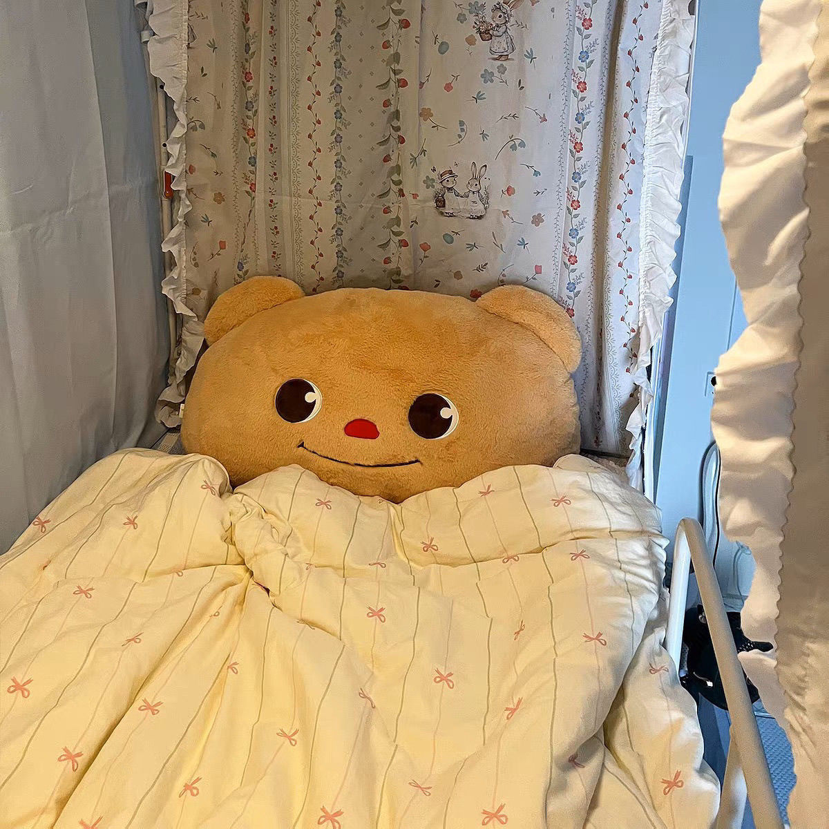 黄油小熊床头靠枕学生宿舍沙发大靠垫可爱玩偶儿童床上软抱枕靠背,淘宝优惠券,粉丝福利购,淘宝优惠卷