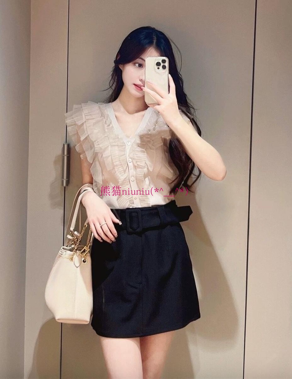 显瘦俏皮感！纯圆日系S家 纯色高腰方扣腰带半身裙短裙 - 图0