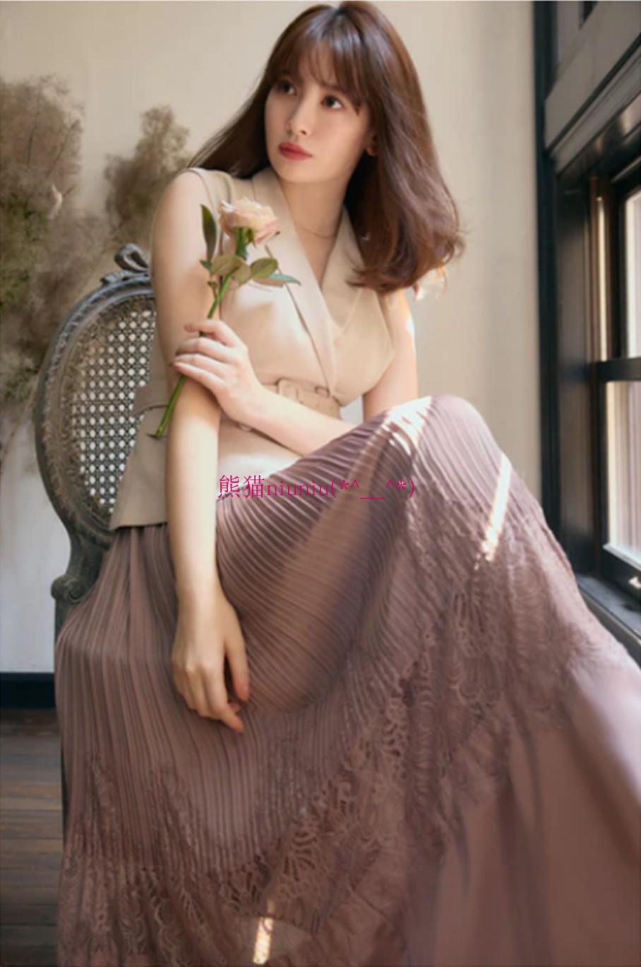 原厂追加！气质范儿~小嶋阳菜H家 无袖马甲+百褶蕾丝连衣裙两件套