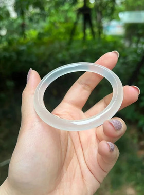 天然独龙玉冰种细条翡翠色圆条镯子高冰雪花白月光手镯美人条正品