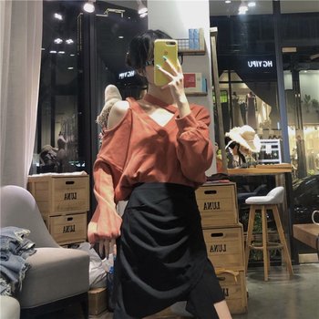 Cool Royal Sister Style Suit ເຄື່ອງນຸ່ງຫົ່ມດູໃບໄມ້ລົ່ນຂອງແມ່ຍິງ 2019 ໃຫມ່ Sweater + Skirt ອິນເຕີເນັດຂະຫນາດນ້ອຍສະເຫຼີມສະຫຼອງຄົນອັບເດດ: ສອງສິ້ນ