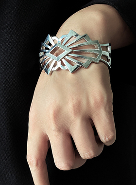 时尚个性欧美风开口可调节手环