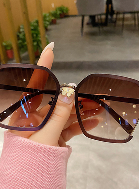 2021韩版气质金属太阳镜女圆脸ins风街拍墨镜防紫外线旅行遮阳镜