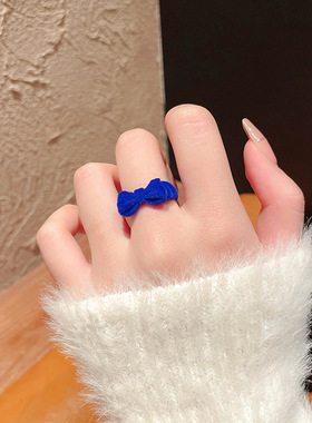 复古红色植绒蝴蝶结戒指女2021年新款潮小众设计感闺蜜可爱食指戒