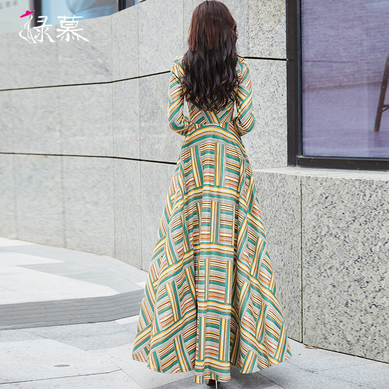 绿慕秋季长袖2020新款格纹连衣裙 绿慕连衣裙