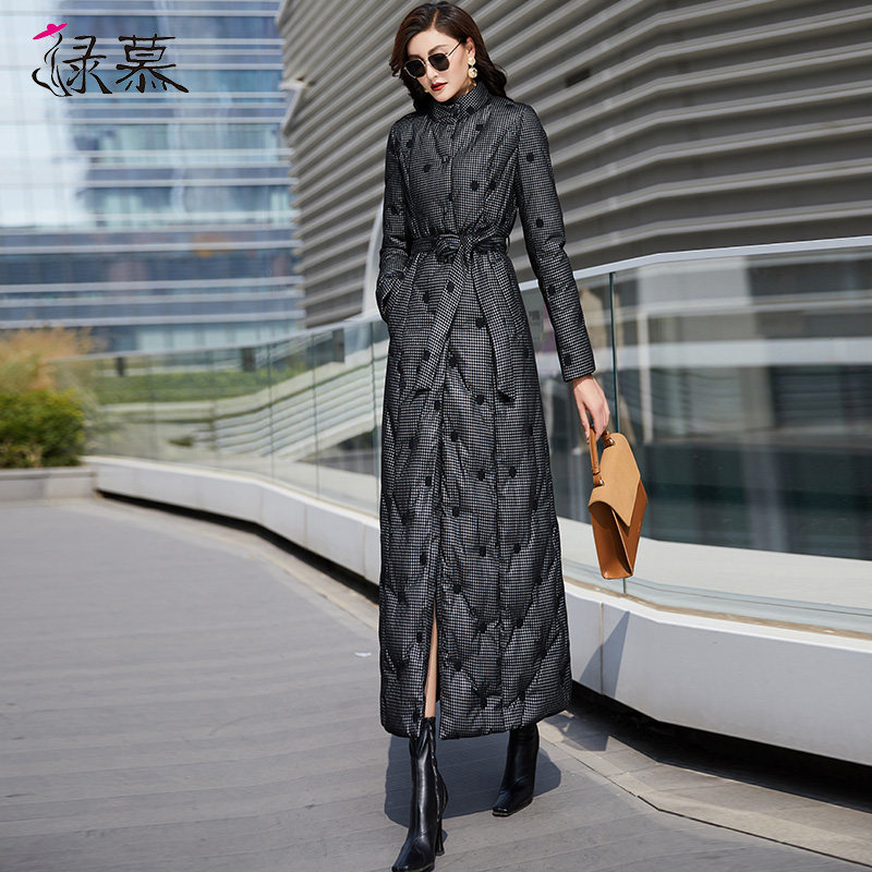 2021年冬季新款气质时尚格子长款 绿慕羽绒服