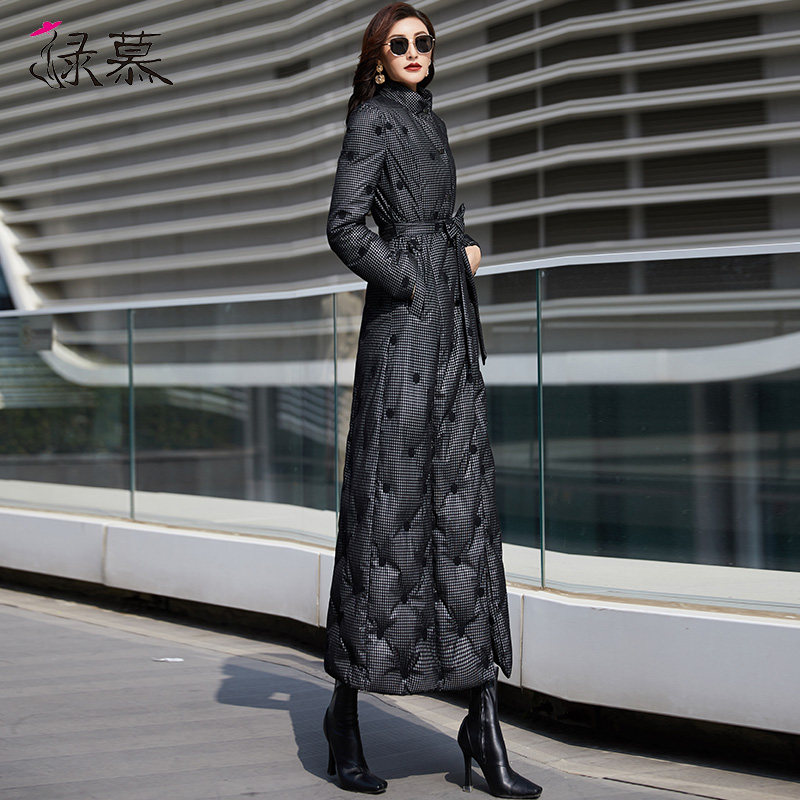 2021年冬季新款气质时尚格子长款 绿慕羽绒服