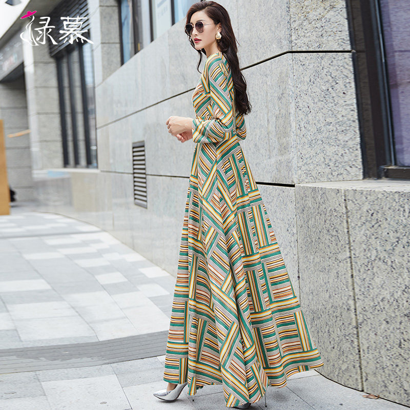 绿慕秋季长袖2020新款格纹连衣裙 绿慕连衣裙